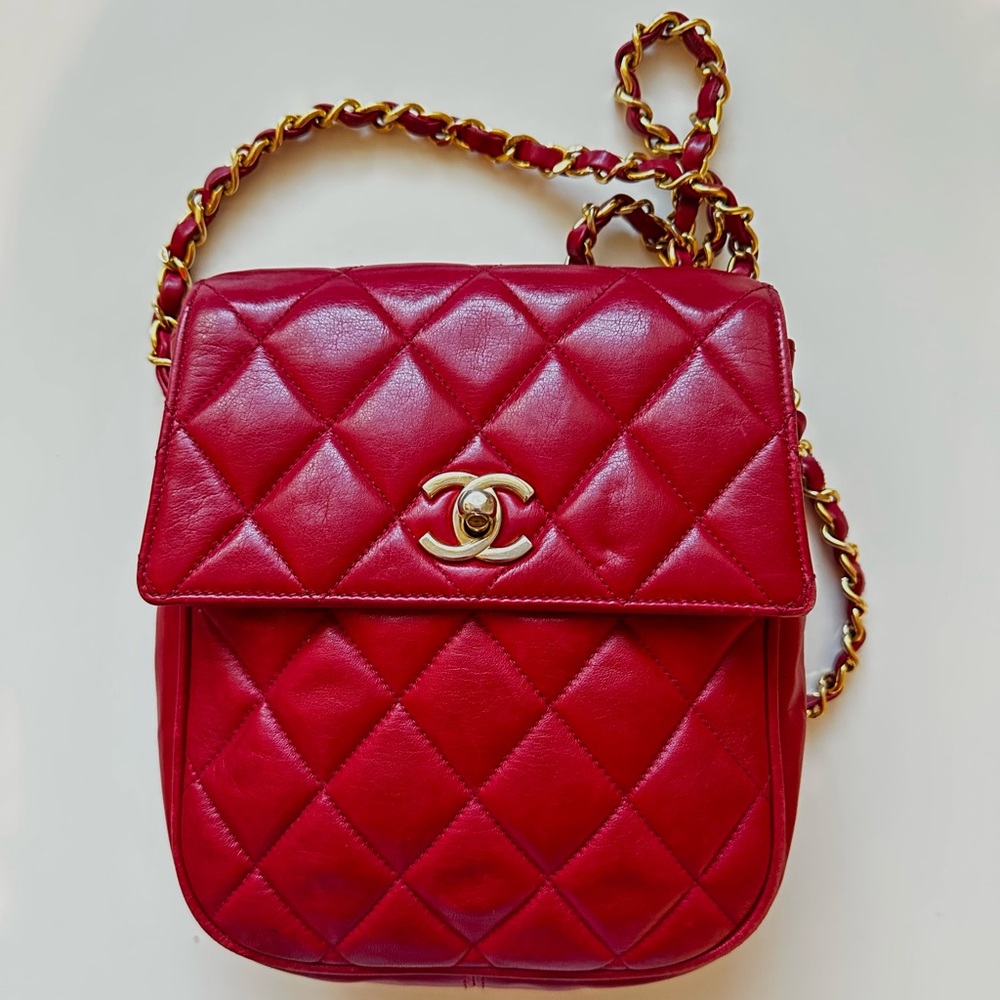 Authentic CHANEL VINTAGE RED MINI BAG.